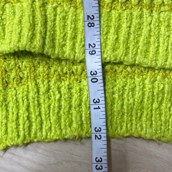 Free People Green Chunky Knit Whistle Thermal Henley Oversized Sweater Large NWT - Picture 5 of 6